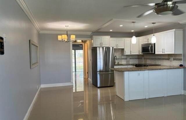800 W Horizons W W photos photos