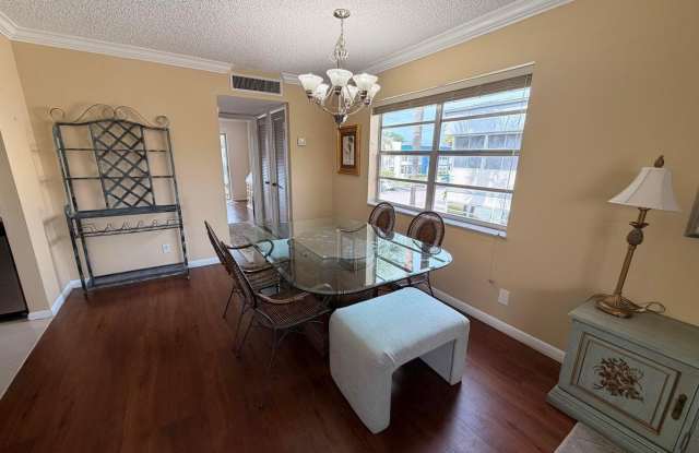 569 NORMANDY L Gallery 4