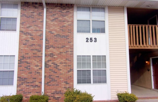 253 WHITE OAK RD Unit F - 253 White Oak Road, Clarksville, TN 37040