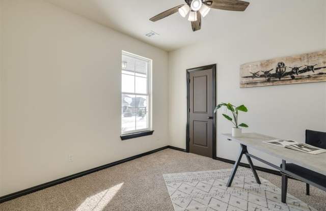 2313 E Kellan Court Terrace Gallery 4
