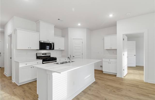 405 Ratliff Gallery 2