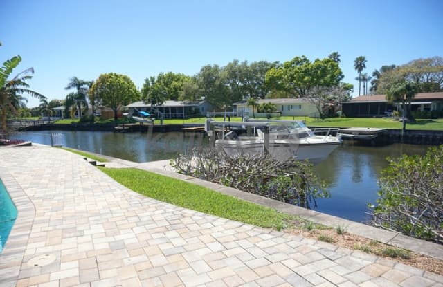 4530 14th Way Northeast - 4530 14th Way Northeast, St. Petersburg, FL 33703