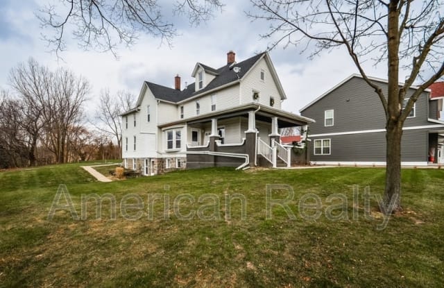 1767 Knapp St NE 3 - 1767 Knapp St NE, Grand Rapids, MI 49505