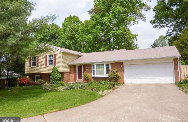 3257 HOLLY BERRY COURT Gallery 2