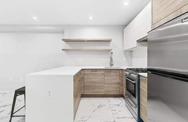 97 Cooper St # A Gallery 2
