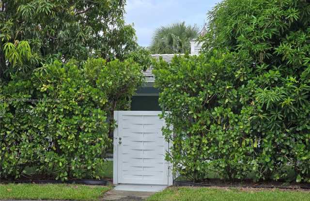 340 Bamboo Rd photos photos