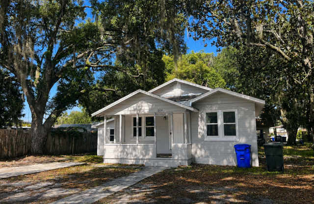 Beautiful 3BR/1BA Lakeland Home with Large Backyard & Covered Porch! photos photos
