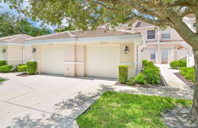 ** Serene Lake Views - 2Bed/2Bath with 1 Car Garage in Wilshire Lakes - Beautifully Remodeled ** - 6215 Wilshire Pines Circle, Collier County, FL 34109 ** Serene Lake Views - 2Bed/2Bath with 1 Car Garage in Wilshire Lakes - Beautifully Remodeled ** - 6215 Wilshire Pines Circle, Collier County, FL 34109