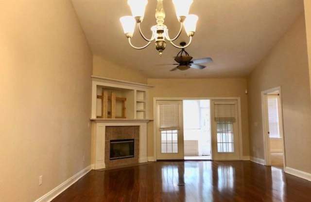 4200 Jade Loop Diamond Lakes Subdivision Gallery 3