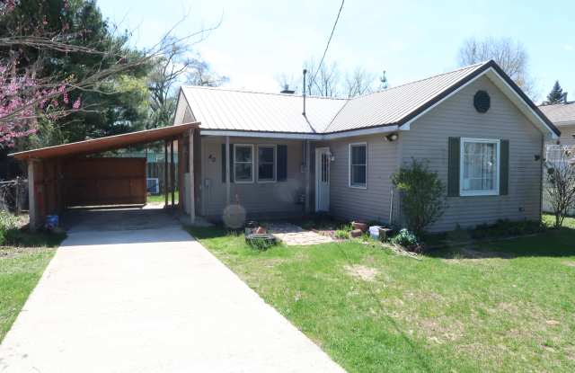 40 58th Street Southeast photos photos