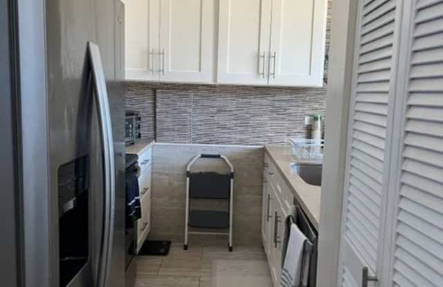 Charming 2BR Condo in Honolulu Gallery 4