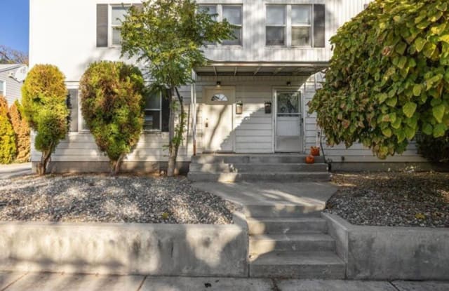 710 Van Giesen photos photos