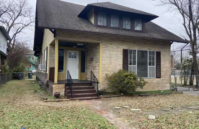 2107 Oliver Ave photos photos