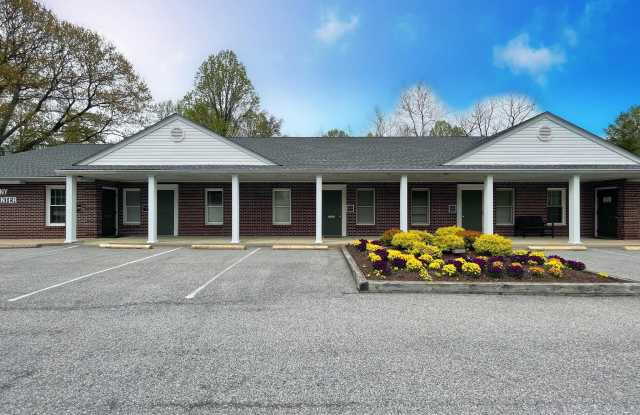 2301 W MOUNT HARMONY Road Gallery 1