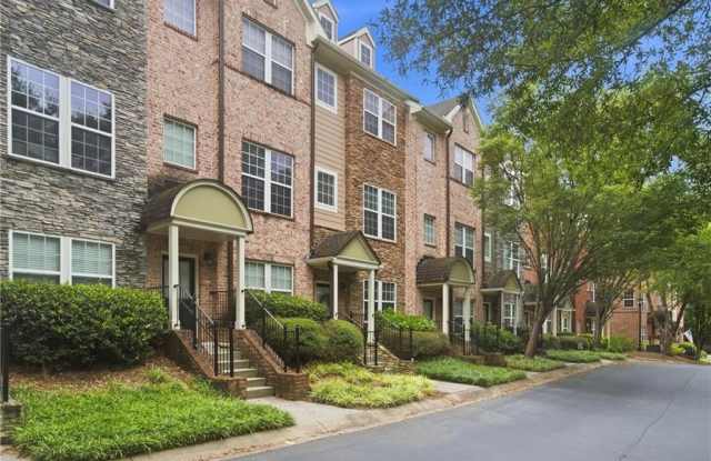 1231 Ashford Creek Park NE Gallery 2