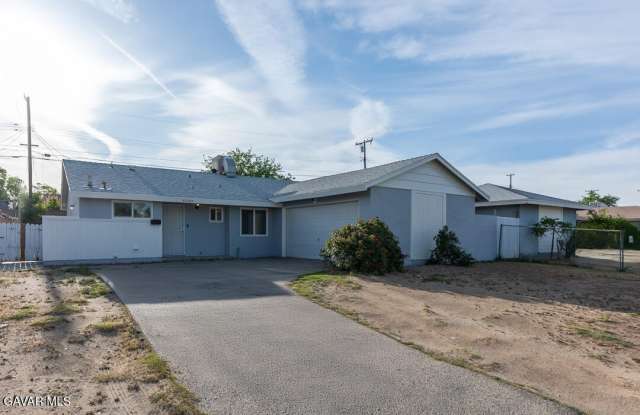 45462 E 3rd Street photos photos