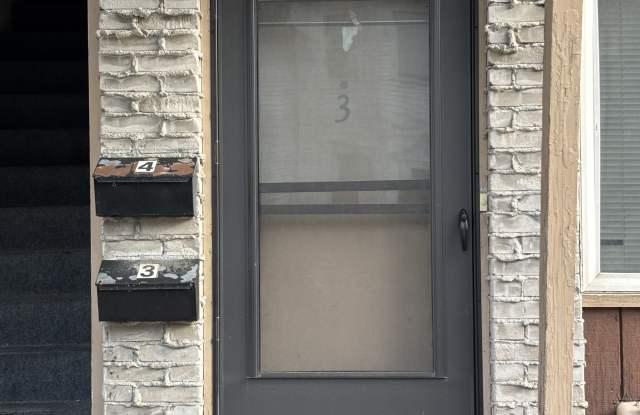 225 Poplar Street - 3 - 225 Poplar Street, Idaho Falls, ID 83402 225 Poplar Street - 3 - 225 Poplar Street, Idaho Falls, ID 83402