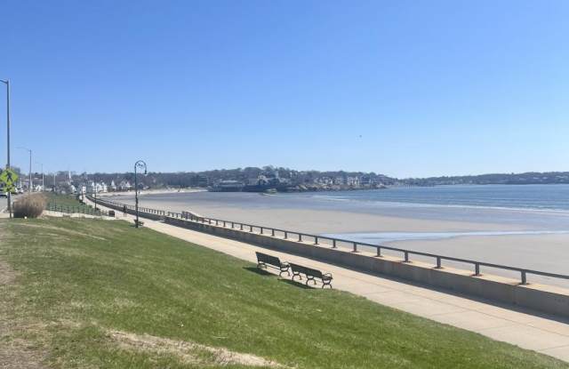 77 Lynn Shore Dr. photos photos