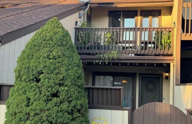 34-A DARIEN photos photos