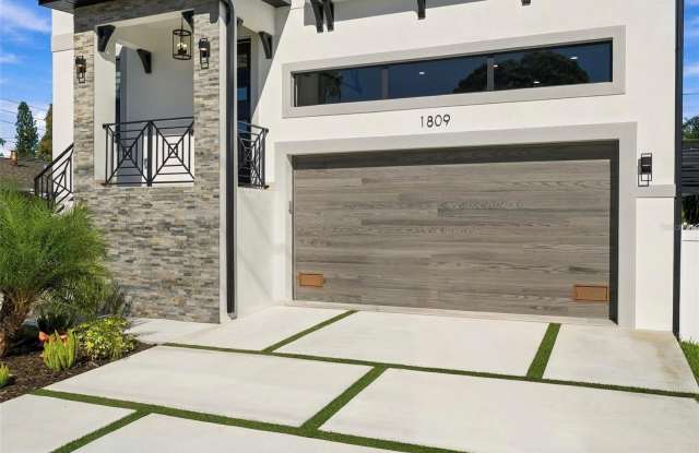 1809 SHORE ACRES Boulevard NE Gallery 4