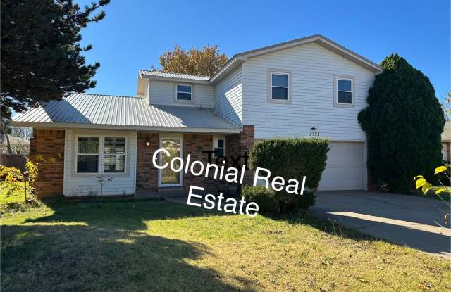 Spacious 2 story home - 2121 Castle Court, Clovis, NM 88101