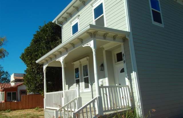 819 6th Street Gallery 2