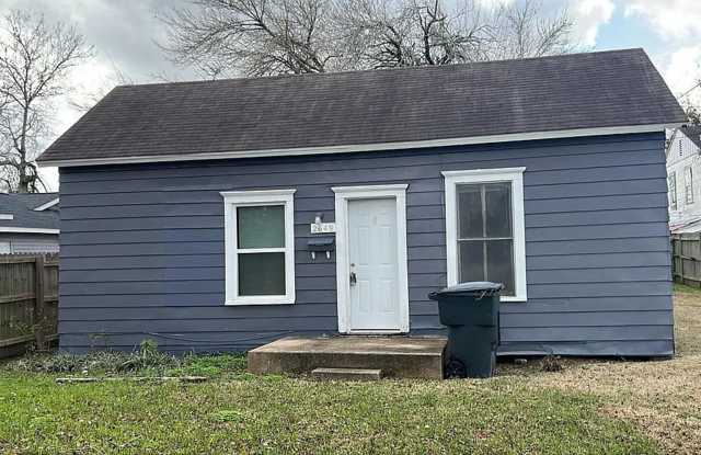 House For Rent 2649 Royal Ave, Groves, TX 77619 Gallery 1