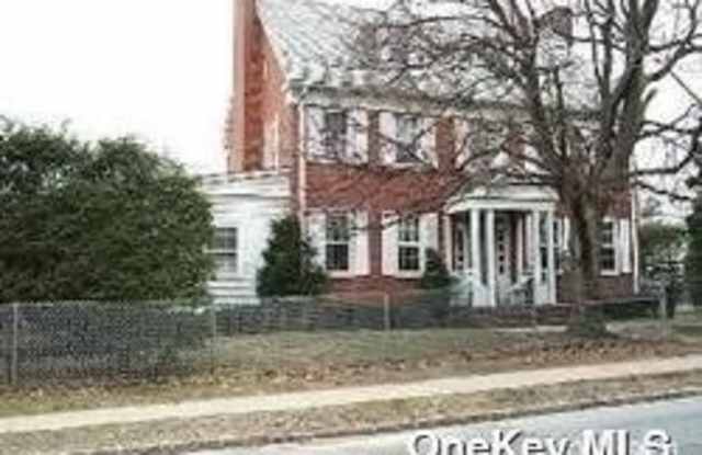 45 Tennyson Avenue - 45 Tennyson Avenue, New Cassel, NY 11590