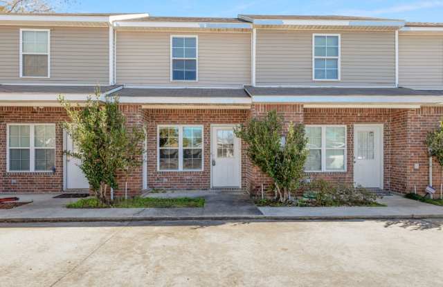 3 Bedroom 2 Bathroom Lafayette Townhome for Rent! - 318 Titan Drive, Lafayette County, LA 70508