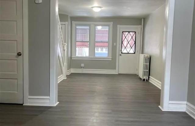 221 E South Street E photos photos