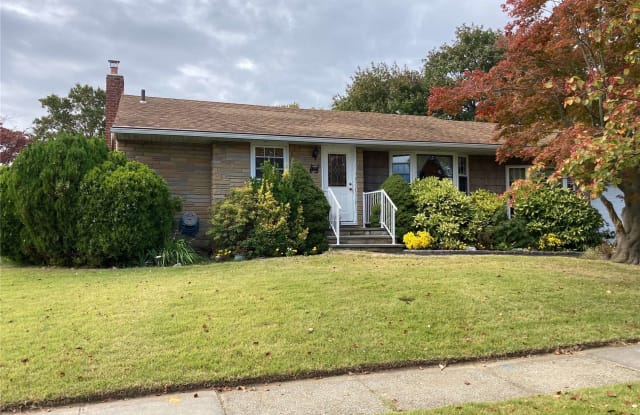 1 Stanford Lane - 1 Stanford Lane, Hicksville, NY 11801