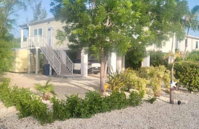 197 Lobstertail Road Gallery 2