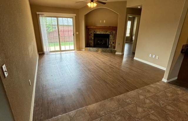 Updates Underway! Clabber Creek Subdivision!! Worry Free Lawn maintenance!! Gallery 4