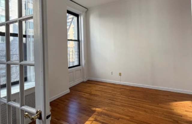 20 E 91st St Gallery 3