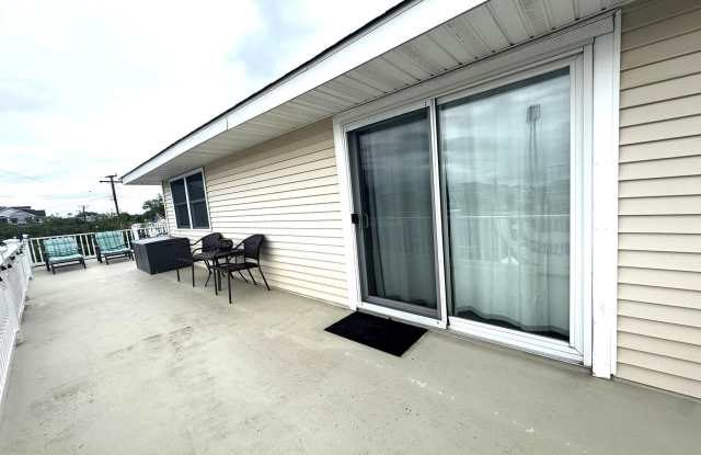 111 W Inlet Road Gallery 4