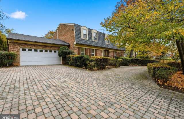 1127 BUCHANAN Street - 1127 Buchanan Street, McLean, VA 22101