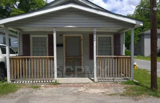 2000 Hugo Ave photos photos