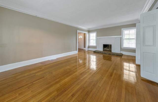 38 Delmont Drive NE Gallery 3