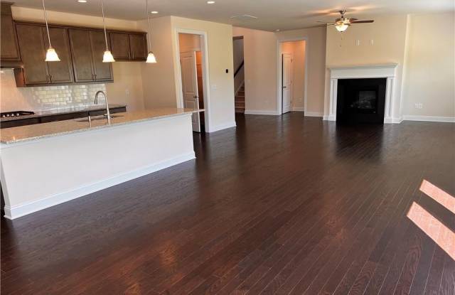 3755 Crestland Lane Gallery 4