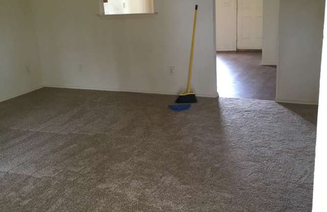 1416 Arvel Cir photos photos