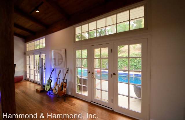 4567 Tara Dr. Gallery 3
