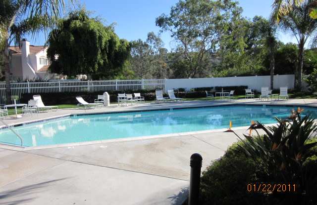 404 Sanibelle Cir #23 Gallery 3
