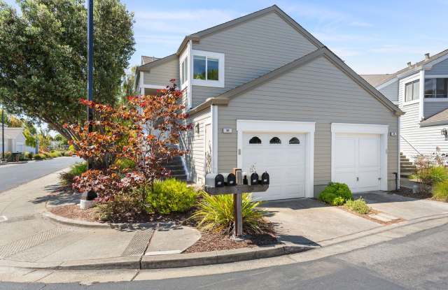 Spacious Alameda Brittany Bay Landing Townhome in Gated Community photos photos