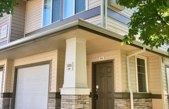 Gorgeous 2BD Condo in Desirable Progress Ridge Location!  High End Finishes, Great View! photos photos