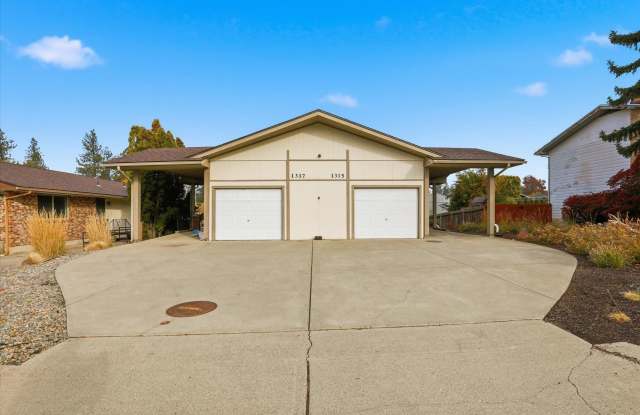 1315/1317 E 30th Ave - 1315 East 30th Avenue, Spokane, WA 99203