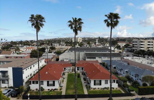 Remodeled Pacific Beach 2BR with Garage and 2 Private Patios ~ 2 Blocks from the Beach! - 950 Felspar Street, San Diego, CA 92109 Remodeled Pacific Beach 2BR with Garage and 2 Private Patios ~ 2 Blocks from the Beach! - 950 Felspar Street, San Diego, CA 92109