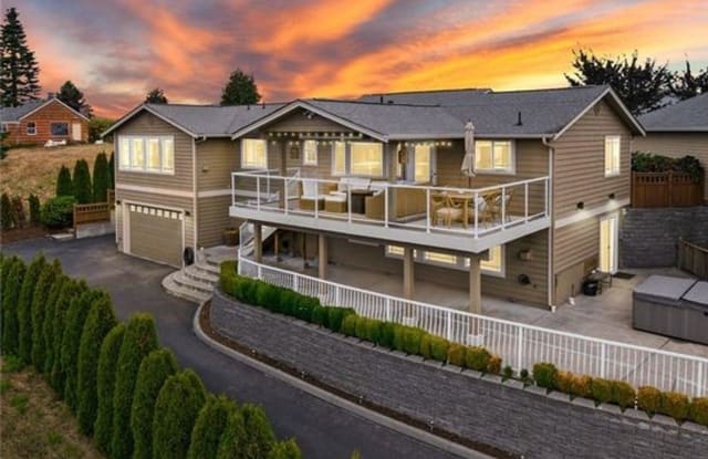 8209 72nd Pl NE #B - 8209 72nd Place Northeast, Marysville, WA 98270