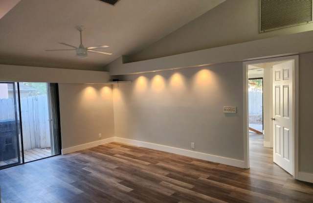 7407 SW 13th Street photos photos