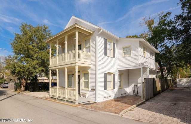 251 Charlotte St Unit B photos photos