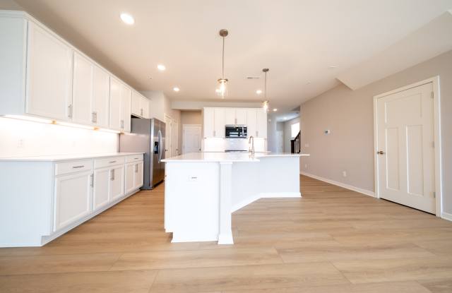 4769 Airlake Dr. Gallery 3